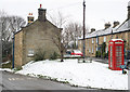 Grassy bank in Pilsley