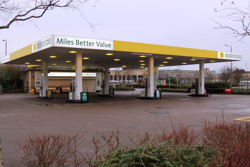 morrisons-petrol-station-in-anniesland-garry-cornes-geograph