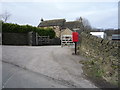 Postbox, Well Hill