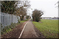 Path leading to Finningley Garth