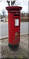 Elizabeth II postbox on Bury Road, Newmarket