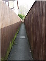 Footpath - Fenay Lea Drive