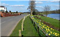 Hoveringham Road next to the River Trent