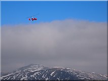 SH6360 : Autogyro Above Cwm Cywion by Chris Andrews