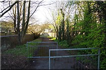SP3509 : Entrance to Farm Mill Lane, Witney, Oxon by P L Chadwick
