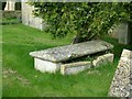 Chest tomb, All Saints churchyard, Laxton