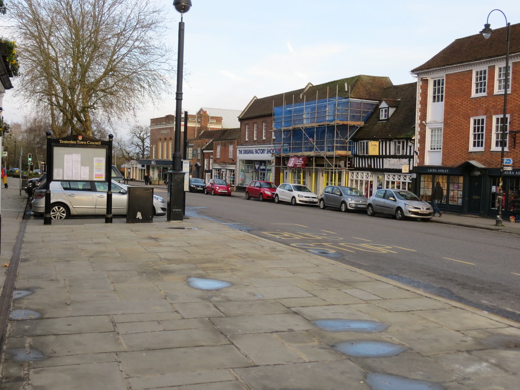 High Street in Tenterden © Peter Wood :: Geograph Britain and Ireland