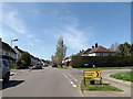 TL1513 : Grove Avenue, Harpenden by Geographer