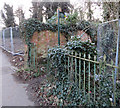 End of public footpath from Ankle Hill to Dalby Road