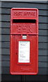 Elizabeth II postbox on Pembridge Gardens