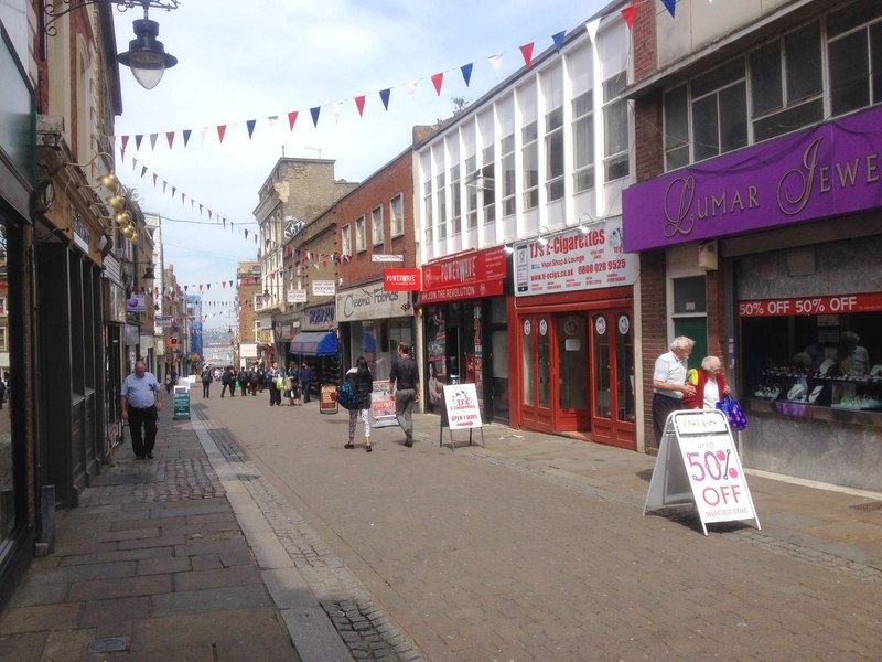 High Street, Gravesend © Chris Whippet :: Geograph Britain and Ireland