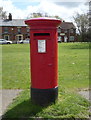 Elizabeth II postbox on Repps Road, Martham