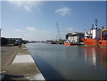 TG5206 : The River Yare by JThomas