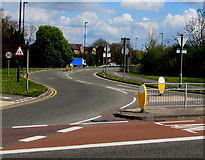 ST6178 : Junction of Station Road Filton and New Road Stoke Gifford by Jaggery