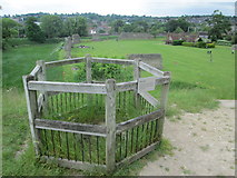SP9908 : The well at the top of the motte, Berkhamsted Castle by Peter S