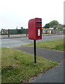 Elizabeth II postbox on Newcastle Road