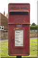 Elizabeth II Postbox, Wide Lane, Morley