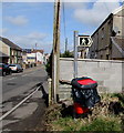 Public footpath sign, Bryn Road, Loughor