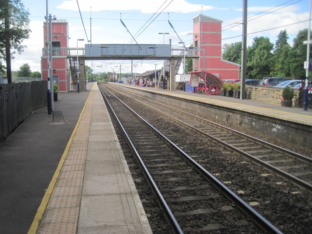 alnmouth-railway-station-northumberland-nigel-thompson-geograph