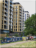 TQ3682 : Apartments and houseboats, Tower Hamlets by Paul Harrop