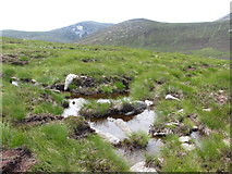 J3728 : The boggy col between Millstone Mountain and Leganabruchan by Eric Jones