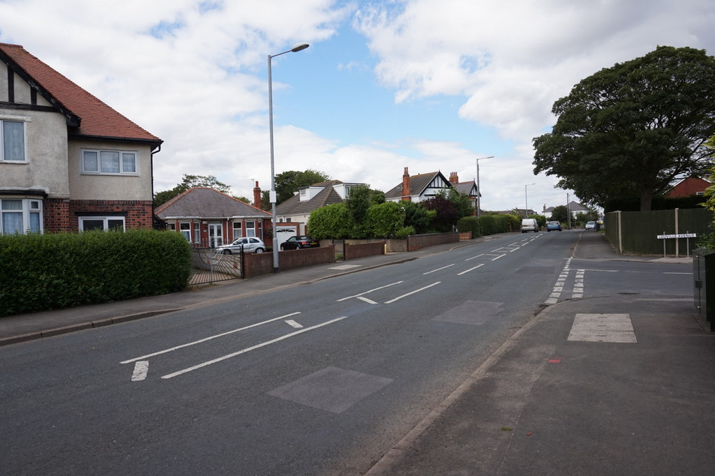 Queen Street, Withernsea © Ian S :: Geograph Britain and Ireland