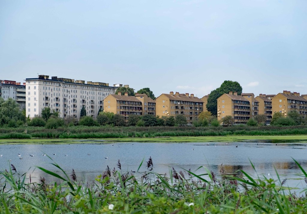 Woodberry Down Estate © Jim Osley :: Geograph Britain and Ireland