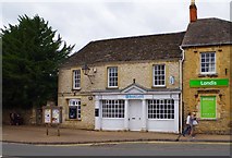 SU2199 : Barclays Bank, Market Place, Lechlade-on-Thames, Glos by P L Chadwick