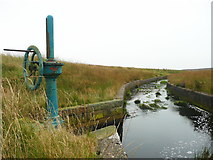 SD9718 : Penstock by the side of the Rishworth Drain by Humphrey Bolton