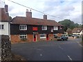 TQ9557 : George Inn, Newnham by Chris Whippet