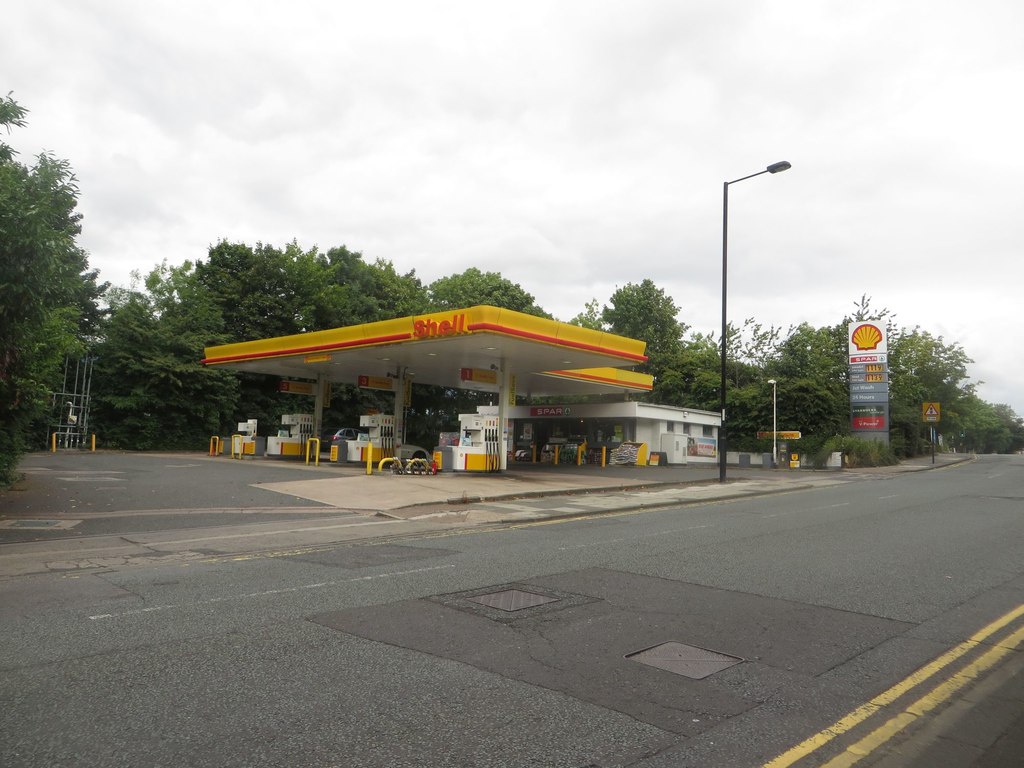 Shell garage, Benton Park Road © Graham Robson :: Geograph Britain and ...