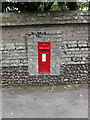 TL9566 : Stanton Farm Edward VII Postbox by Geographer