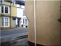 SN3010 : Laugharne - cut away corner near Town Hall by welshbabe