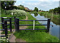 Gate along the towpath of the Chesterfield Canal, Misterton