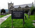SH7400 : Bilingual nameboard at the entrance path to St Peter's Parish Church, Machynlleth by Jaggery