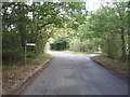 Minor road junction on Hawthorn Road