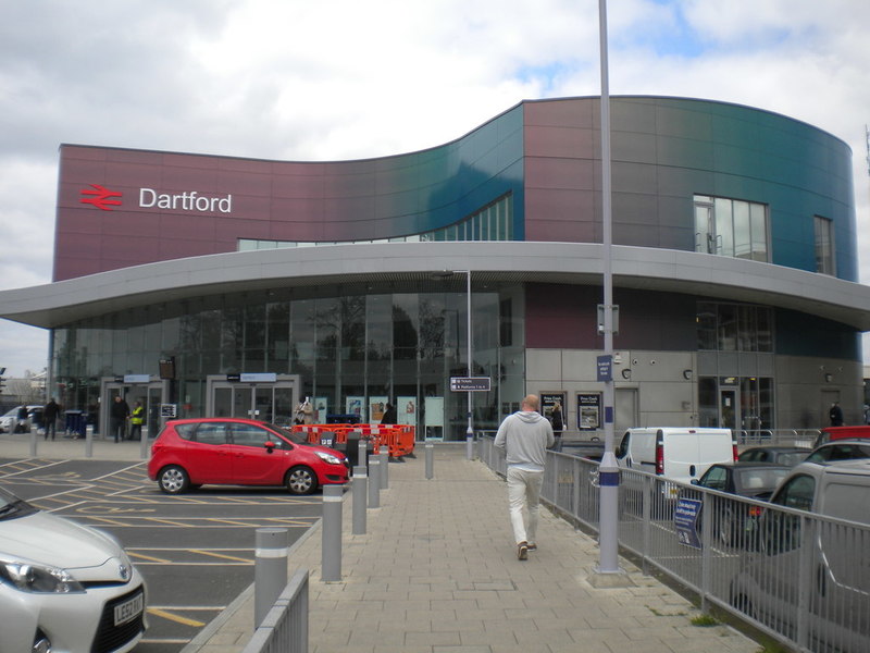 Main building, Dartford station © Richard Vince :: Geograph Britain and ...