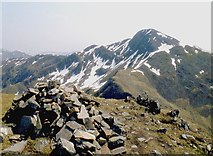 NM9698 : SgÃ¹rr MÃ²r summit ridge by Alan Reid