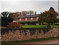 House in Chettiscombe