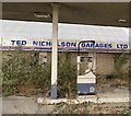 Disused garage, Driffield