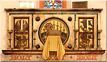 TQ0371 : St Mary, Staines - Reredos by John Salmon