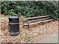 Seat and litter bin, Brede Lane