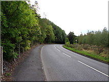 SJ3053 : Bend in New Road south of Brymbo by Jaggery