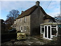 Thatched cottage on Pitney Hill