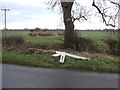 Broken fingerpost on National Cycle Route 1