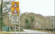 J4779 : Height-restriction signs near Bangor (January 2017) by Albert Bridge