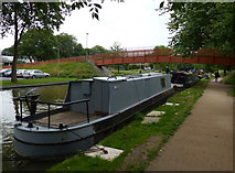 SP9808 : Narrowboats moored at Footbridge 140B by Mat Fascione