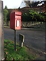 Elizabeth II postbox, Manor Park