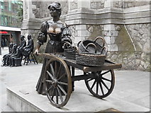 O1533 : Molly Malone Statue, Dublin City Centre by David Hillas