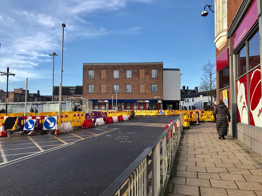 Newcastle-under-Lyme: Streetworks Above... © Jonathan Hutchins ...